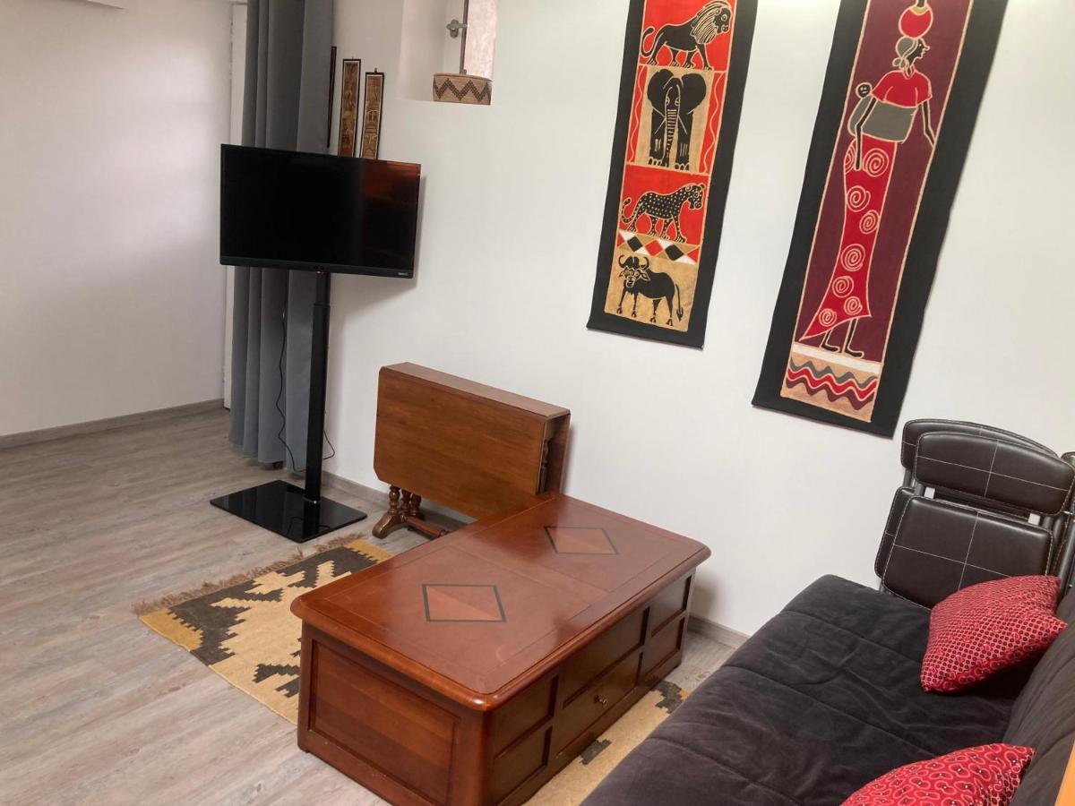 Chambre D'Hotes Les Roches Corme-Royal Экстерьер фото