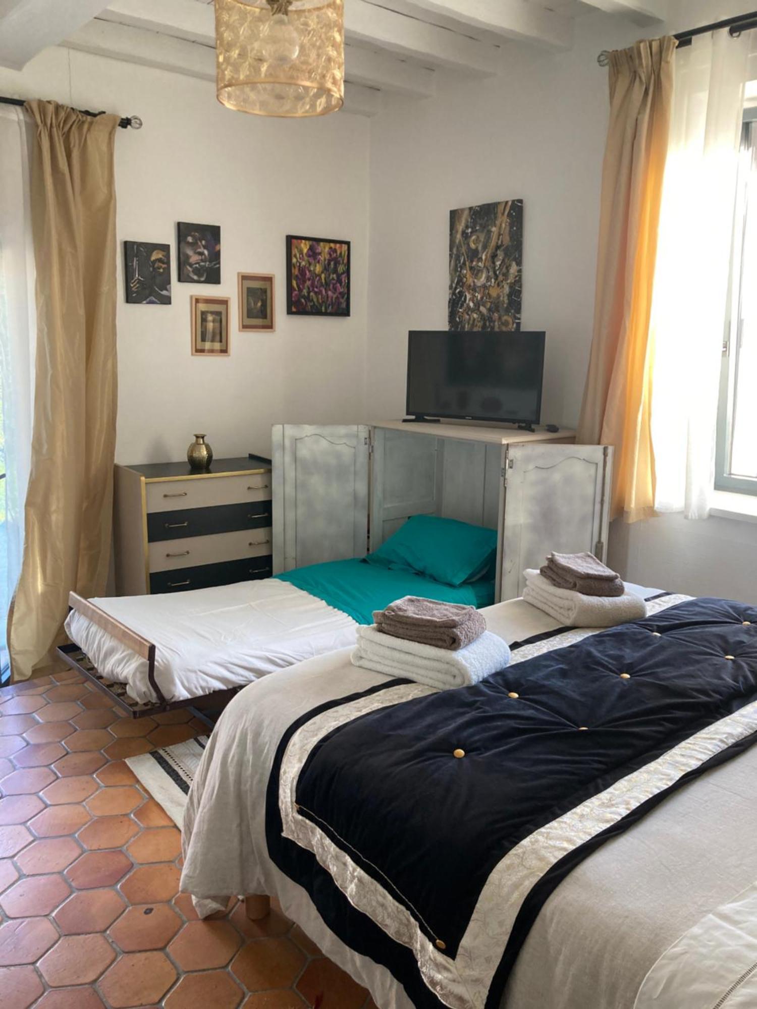 Chambre D'Hotes Les Roches Corme-Royal Экстерьер фото